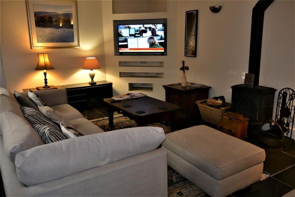 Hillfields Farm Barn - A Rural Equestrian Escape Apartment Coventry Ngoại thất bức ảnh
